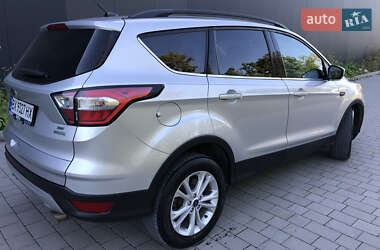 Внедорожник / Кроссовер Ford Escape 2018 в 