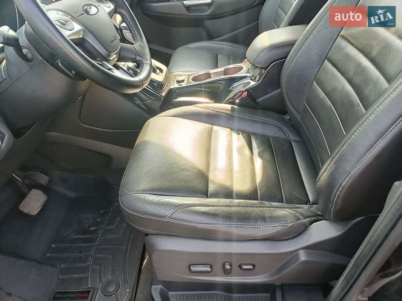 Внедорожник / Кроссовер Ford Escape 2014 в Ровно