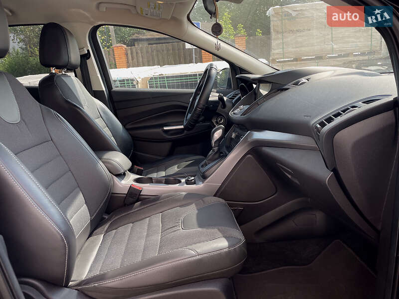 Внедорожник / Кроссовер Ford Escape 2015 в Киеве