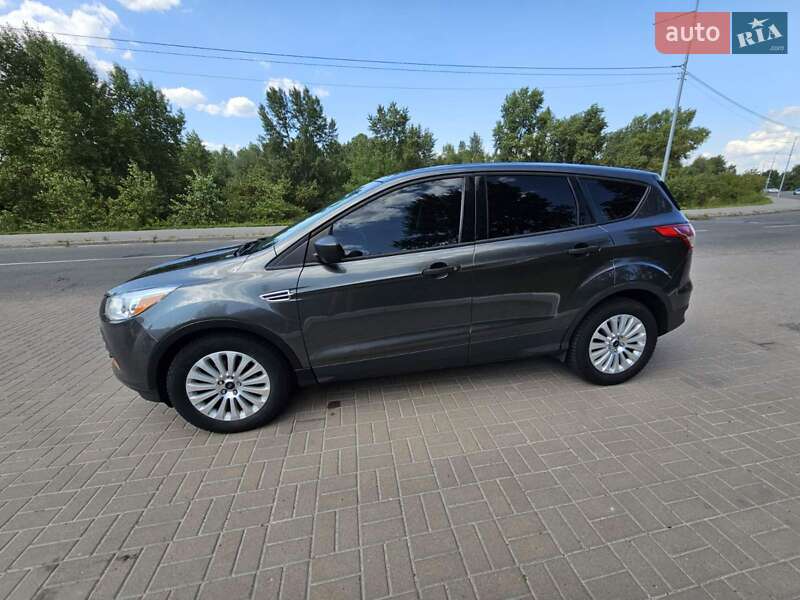 Внедорожник / Кроссовер Ford Escape 2015 в Киеве