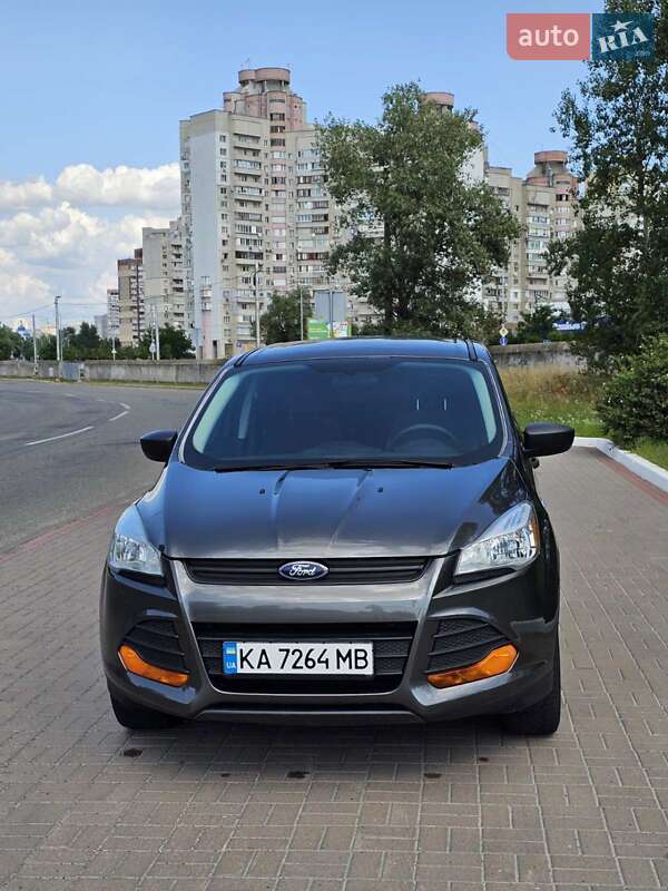 Внедорожник / Кроссовер Ford Escape 2015 в Киеве