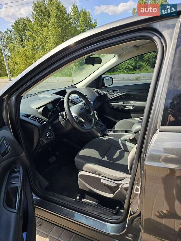 Внедорожник / Кроссовер Ford Escape 2015 в Киеве