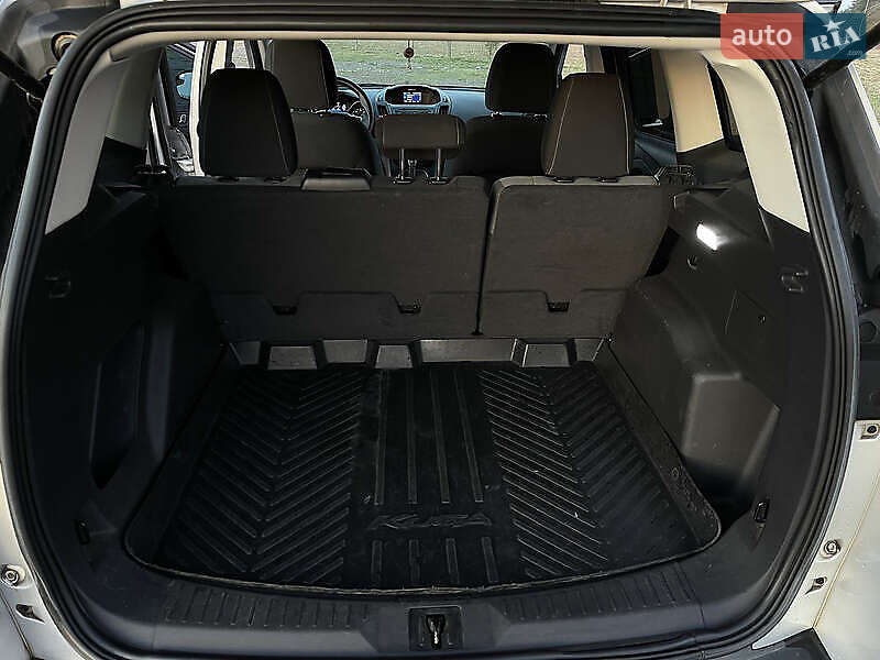 Позашляховик / Кросовер Ford Escape 2013 в Києві