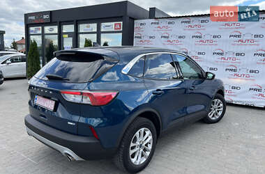 Внедорожник / Кроссовер Ford Escape 2019 в 