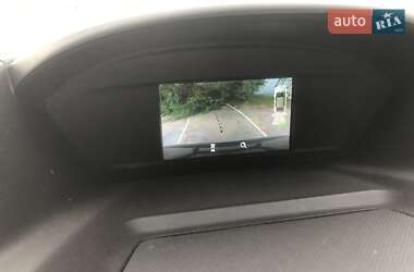 Внедорожник / Кроссовер Ford Escape 2018 в 