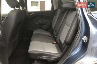 Внедорожник / Кроссовер Ford Escape 2018 в 