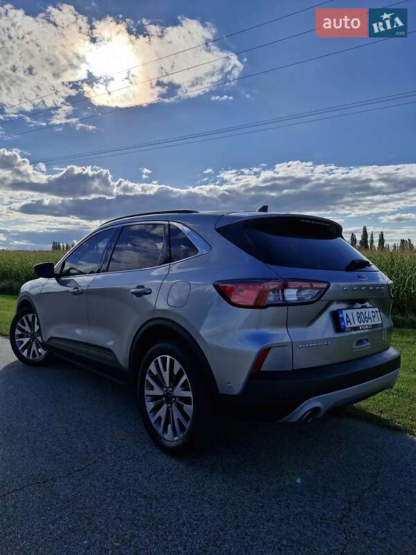 Внедорожник / Кроссовер Ford Escape 2021 в Киеве