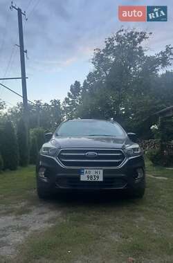 Внедорожник / Кроссовер Ford Escape 2017 в Ужгороде