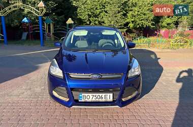 Позашляховик / Кросовер Ford Escape 2015 в Тернополі