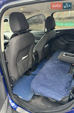 Внедорожник / Кроссовер Ford Escape 2013 в 