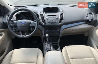Внедорожник / Кроссовер Ford Escape 2016 в 