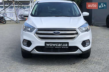Внедорожник / Кроссовер Ford Escape 2016 в 