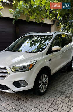 Внедорожник / Кроссовер Ford Escape 2016 в Днепре