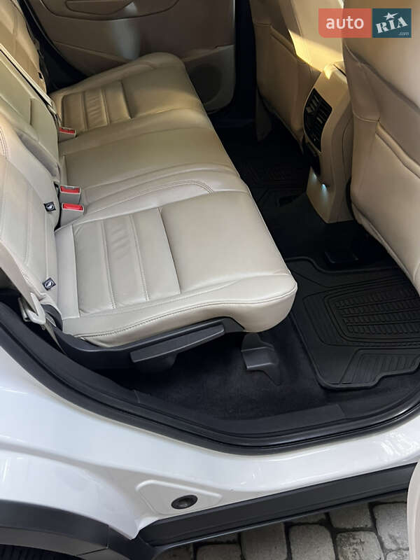 Внедорожник / Кроссовер Ford Escape 2016 в Днепре