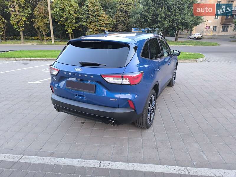Внедорожник / Кроссовер Ford Escape 2022 в Черкассах