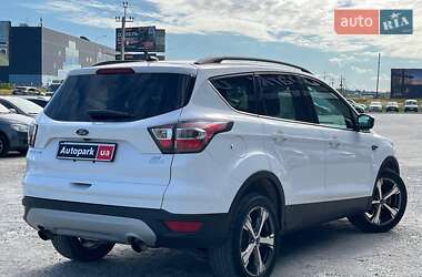 Внедорожник / Кроссовер Ford Escape 2016 в 