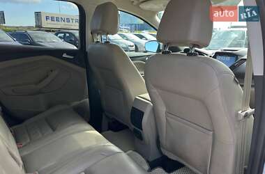 Внедорожник / Кроссовер Ford Escape 2016 в 