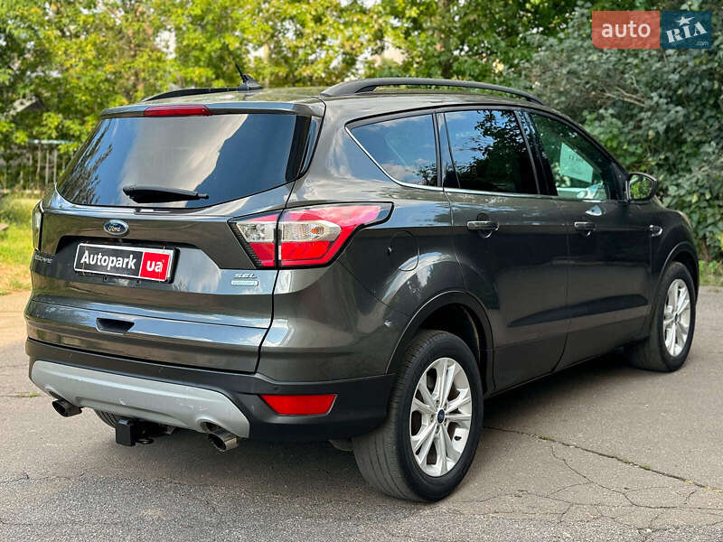 Внедорожник / Кроссовер Ford Escape 2018 в Виннице