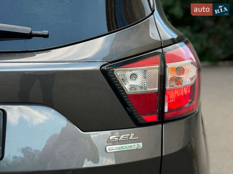 Внедорожник / Кроссовер Ford Escape 2018 в Виннице