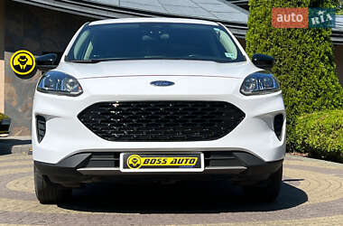 Внедорожник / Кроссовер Ford Escape 2020 в 