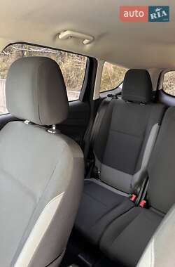 Внедорожник / Кроссовер Ford Escape 2014 в 