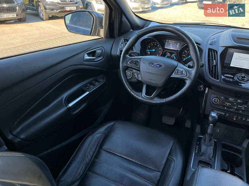 Внедорожник / Кроссовер Ford Escape 2017 в Львове