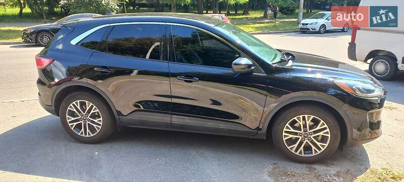 Внедорожник / Кроссовер Ford Escape 2022 в Киеве