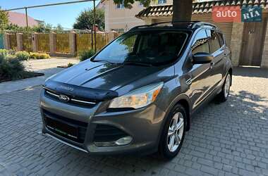 Внедорожник / Кроссовер Ford Escape 2013 в 