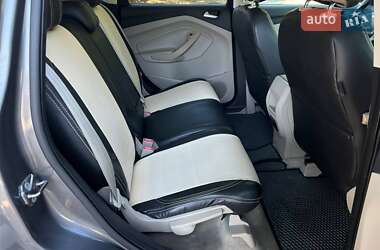 Внедорожник / Кроссовер Ford Escape 2013 в 