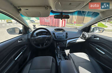 Внедорожник / Кроссовер Ford Escape 2018 в 