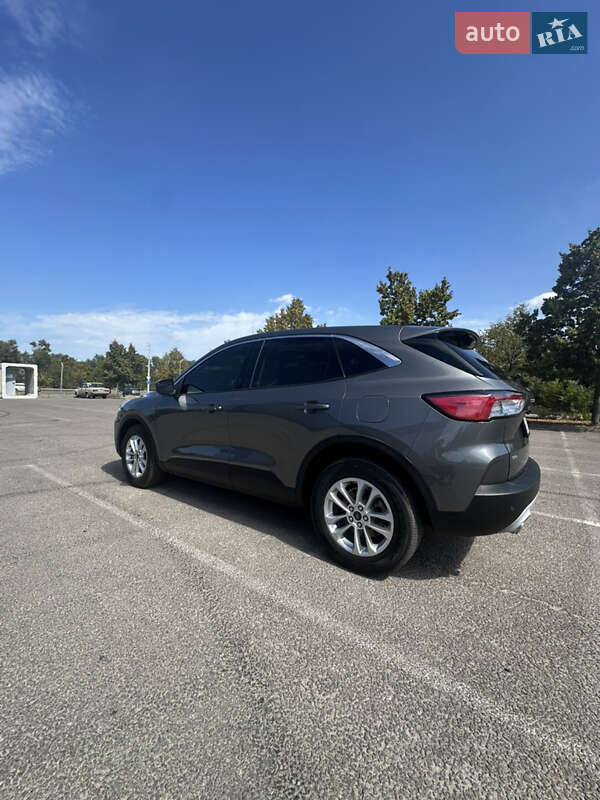 Внедорожник / Кроссовер Ford Escape 2021 в Днепре