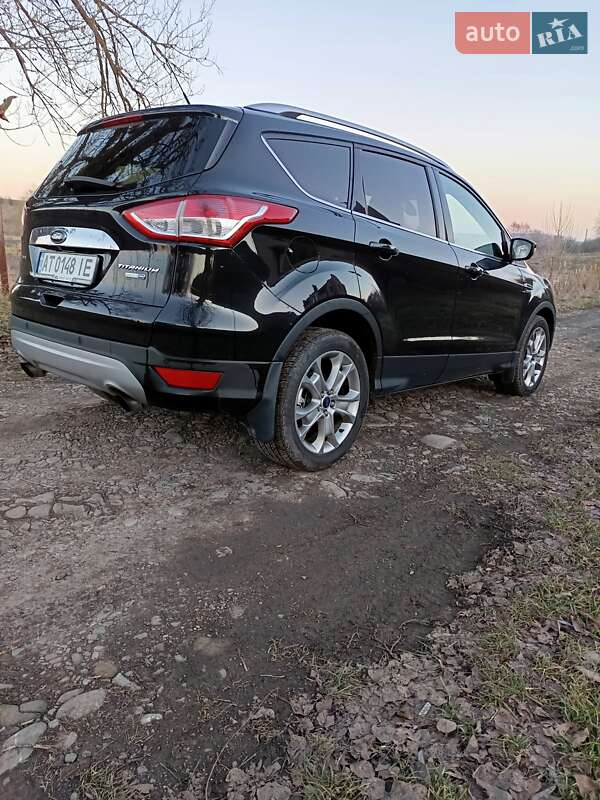 Внедорожник / Кроссовер Ford Escape 2014 в Отынии