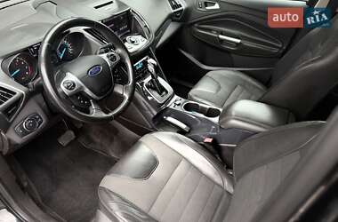 Внедорожник / Кроссовер Ford Escape 2013 в 