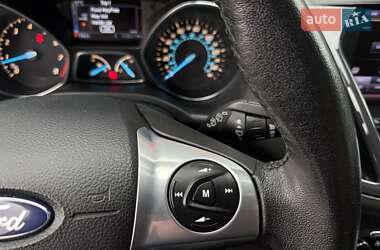Внедорожник / Кроссовер Ford Escape 2013 в 