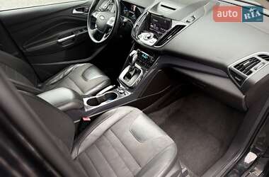 Внедорожник / Кроссовер Ford Escape 2013 в 