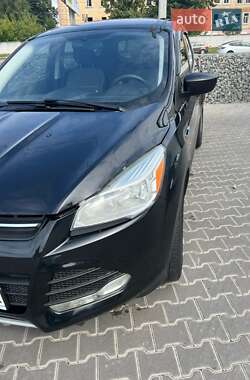 Внедорожник / Кроссовер Ford Escape 2013 в 