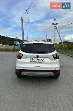 Внедорожник / Кроссовер Ford Escape 2016 в 