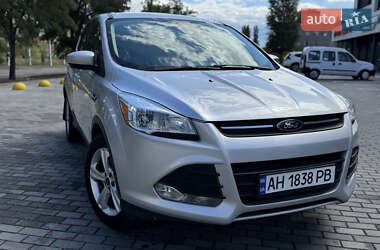 Внедорожник / Кроссовер Ford Escape 2015 в 