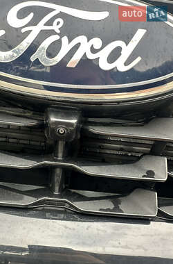 Внедорожник / Кроссовер Ford Escape 2023 в 