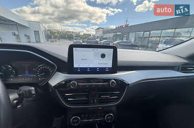Внедорожник / Кроссовер Ford Escape 2021 в 