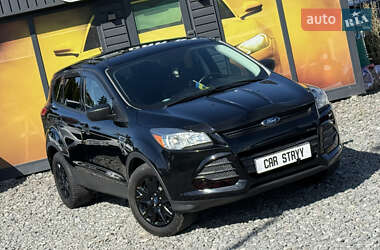 Внедорожник / Кроссовер Ford Escape 2016 в 