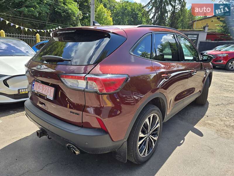 Позашляховик / Кросовер Ford Escape 2021 в Львові