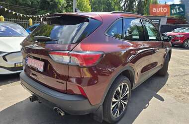 Внедорожник / Кроссовер Ford Escape 2021 в 