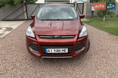 Внедорожник / Кроссовер Ford Escape 2015 в 