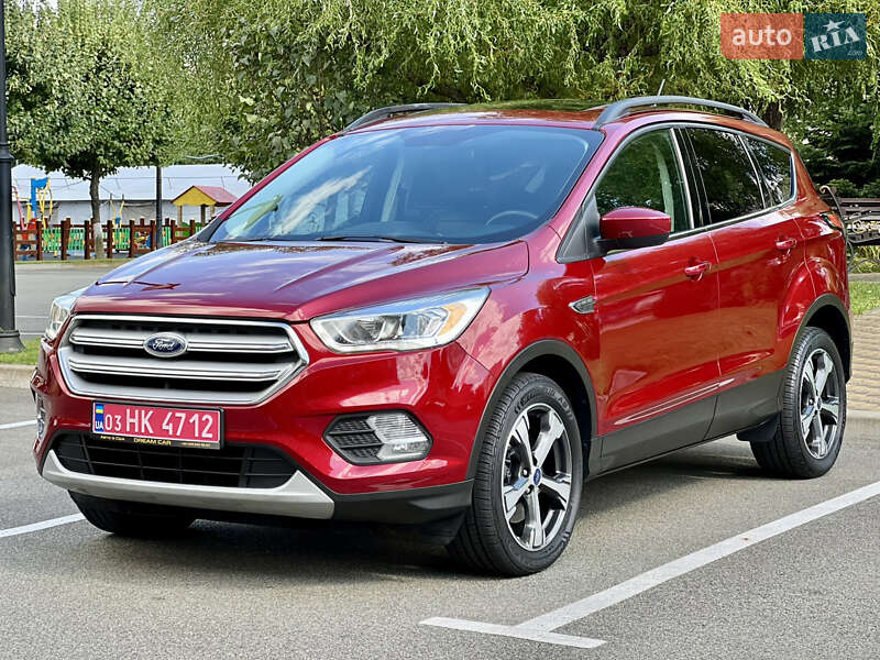 Внедорожник / Кроссовер Ford Escape 2018 в Киеве