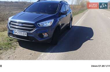 Внедорожник / Кроссовер Ford Escape 2017 в 