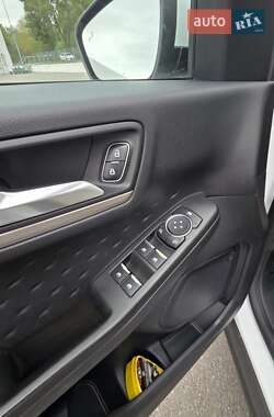 Внедорожник / Кроссовер Ford Escape 2020 в 