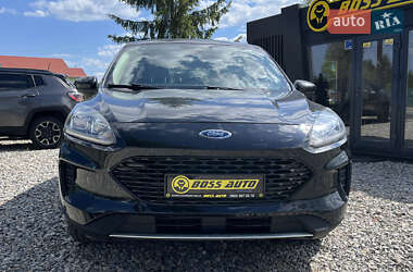 Внедорожник / Кроссовер Ford Escape 2020 в 