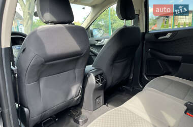 Внедорожник / Кроссовер Ford Escape 2020 в 