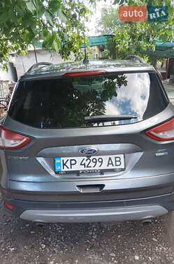 Внедорожник / Кроссовер Ford Escape 2014 в 